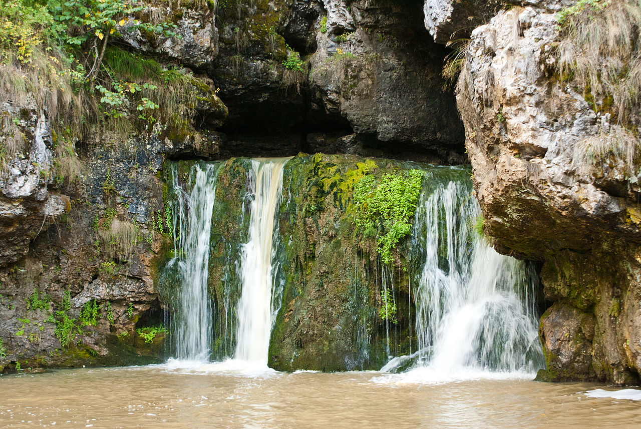 Нихалойские водопады чечня фото