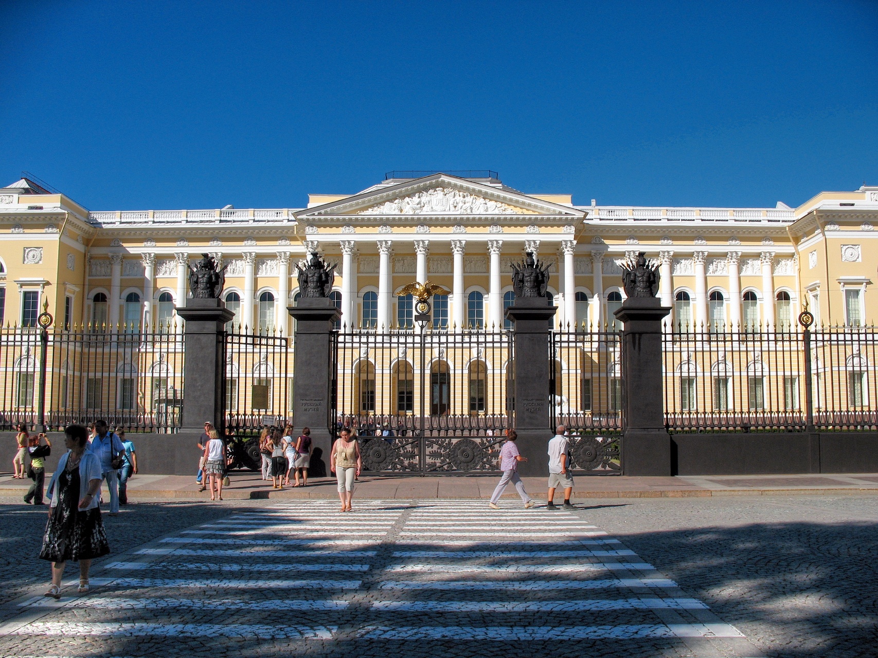 Михайловский дворец в санкт петербурге фото снаружи