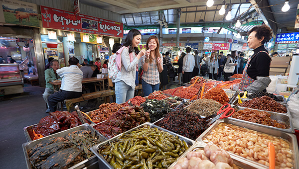 Kwang Jang Market